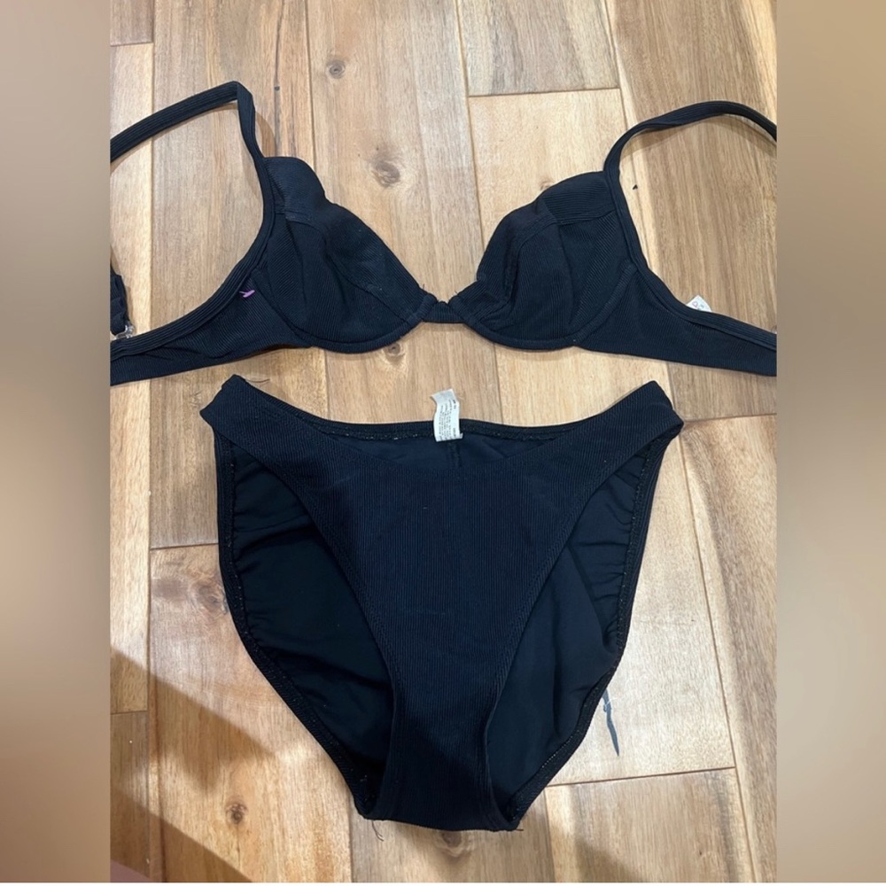 Black Victoria secret bikini